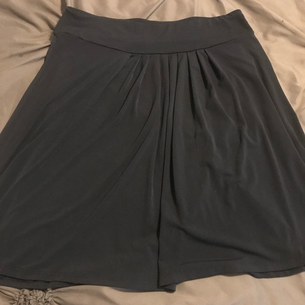 George Skirt - Navy Blue 12/14 stretch-runs large